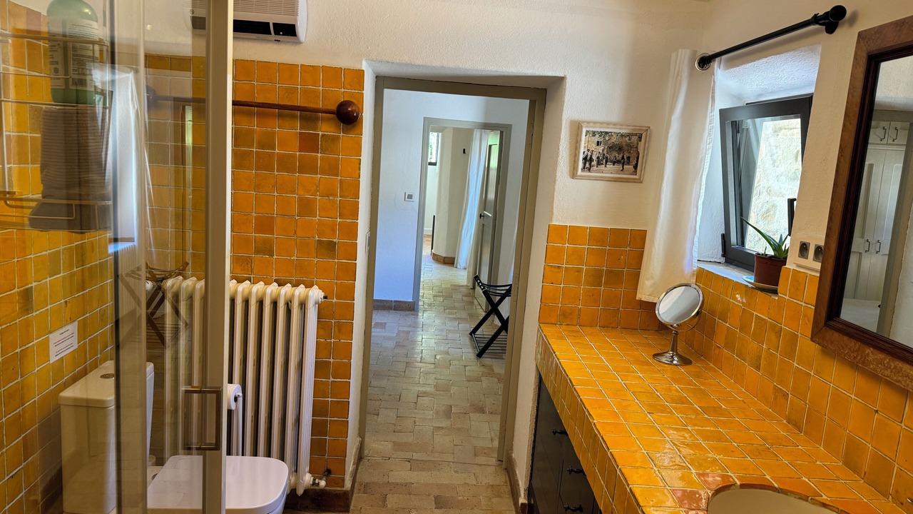 Photo of Bathroom in Vaison-la-Romaine