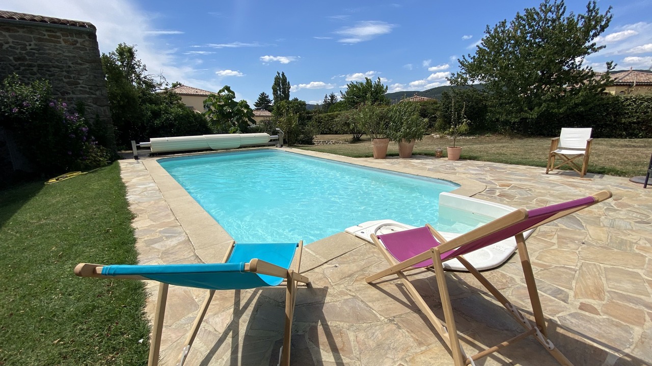 Photo of Outdoor in Charmes-sur-Rhone