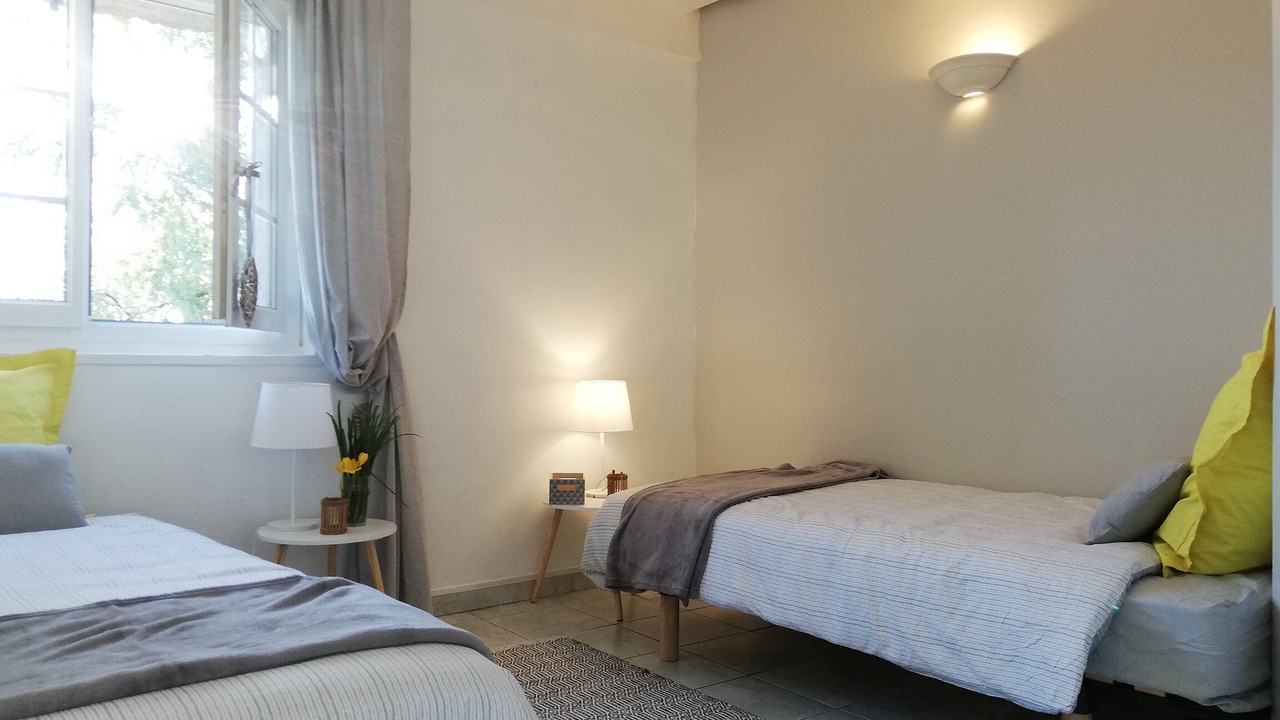 Photo of Bedroom in Charmes-sur-Rhone