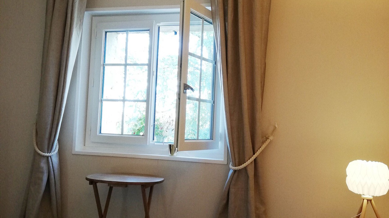 Photo of Bedroom in Charmes-sur-Rhone