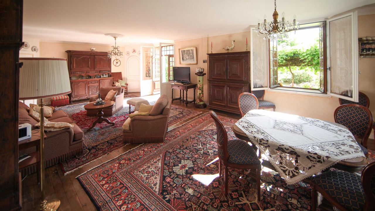 Photo of Bedroom in Chemilly