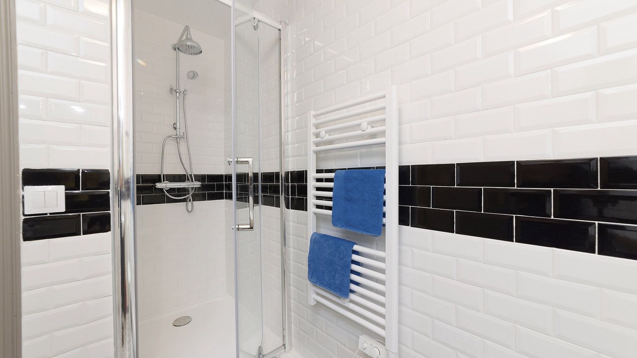 Photo of Bathroom in Villejuif