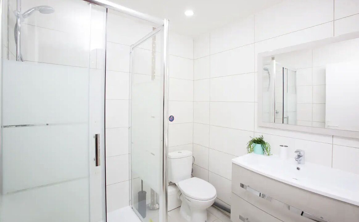 Photo of Bathroom in Villejuif