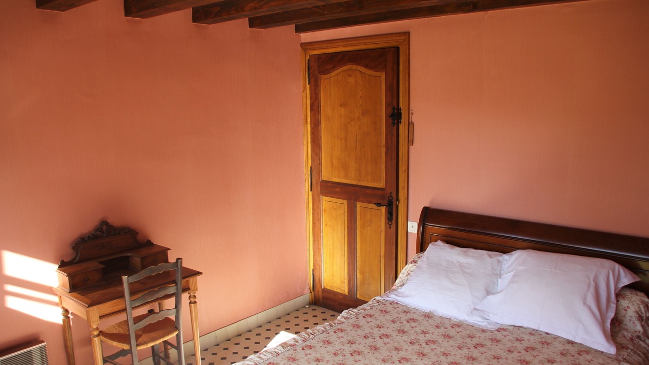 Photo of Bedroom in Jalogny