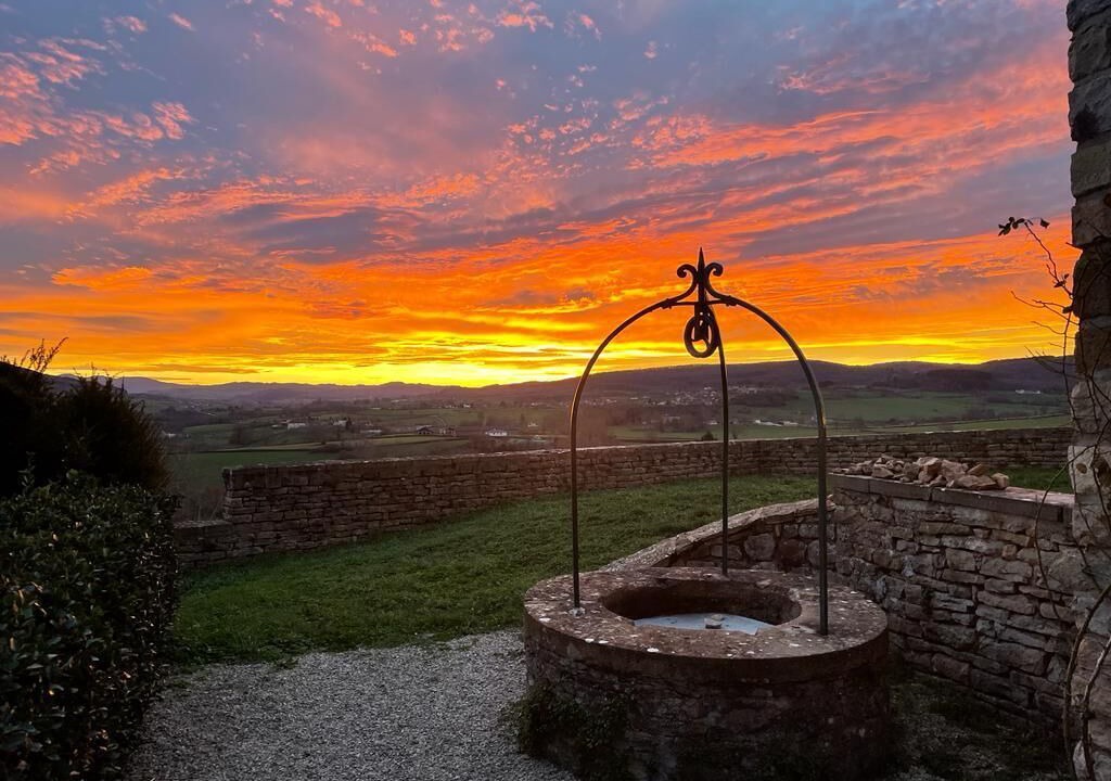 Photo of Outdoor in Jalogny