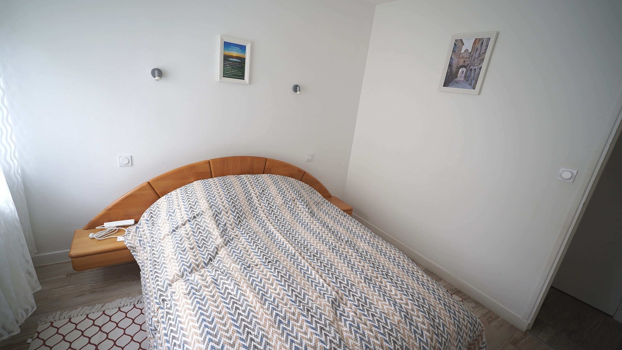 Photo of Bedroom in Issoire