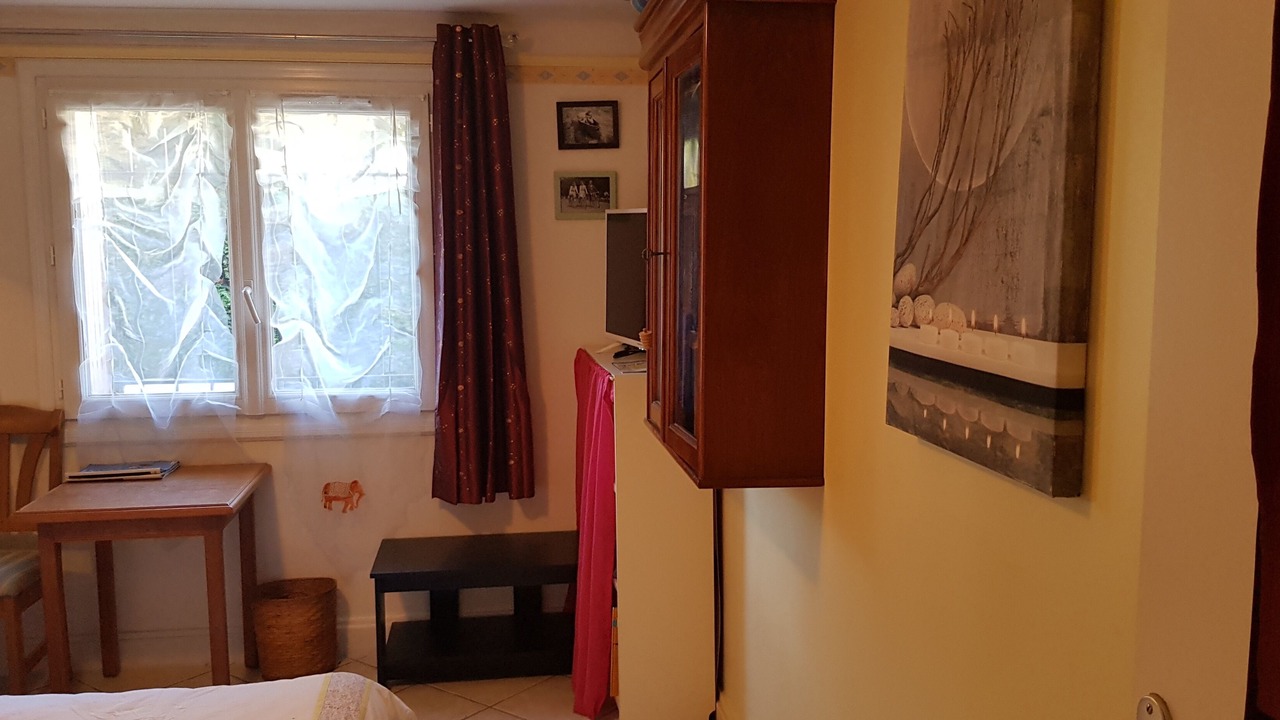 Photo of Bedroom in Villebon-sur-Yvette