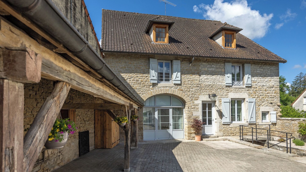 Photo of Outdoor in Voiteur