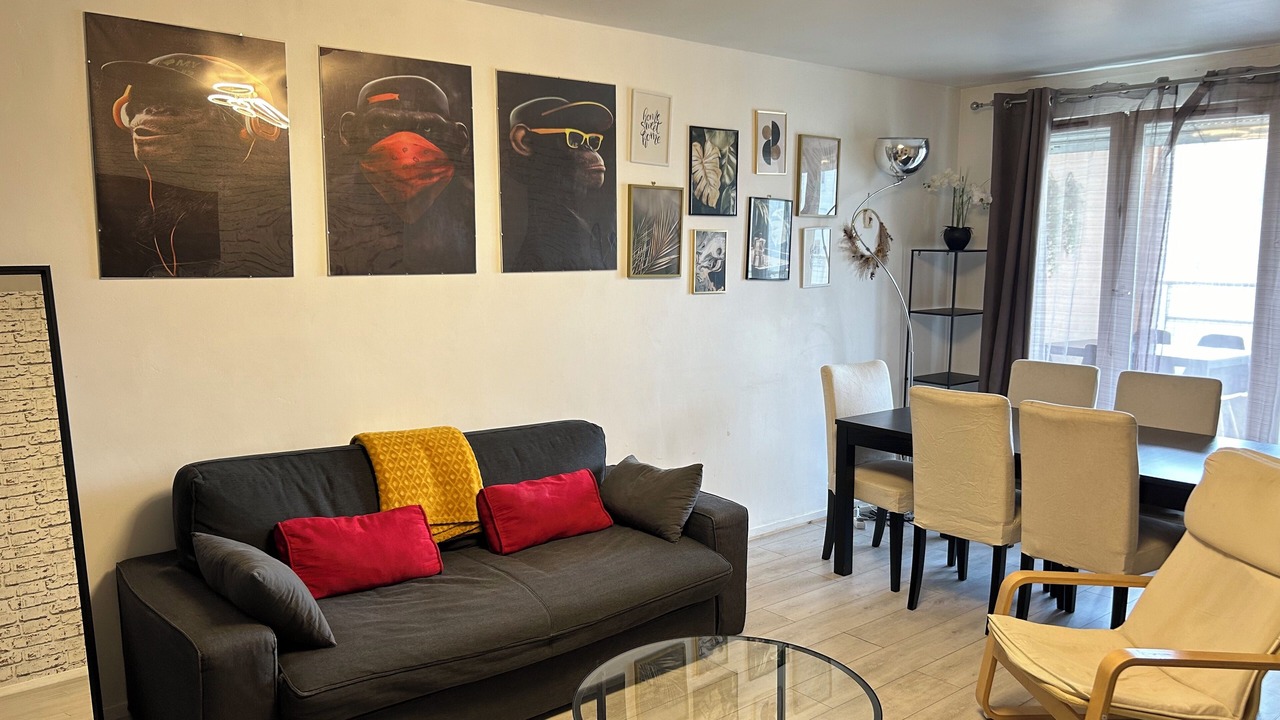 Photo of Livingroom in Courcouronnes