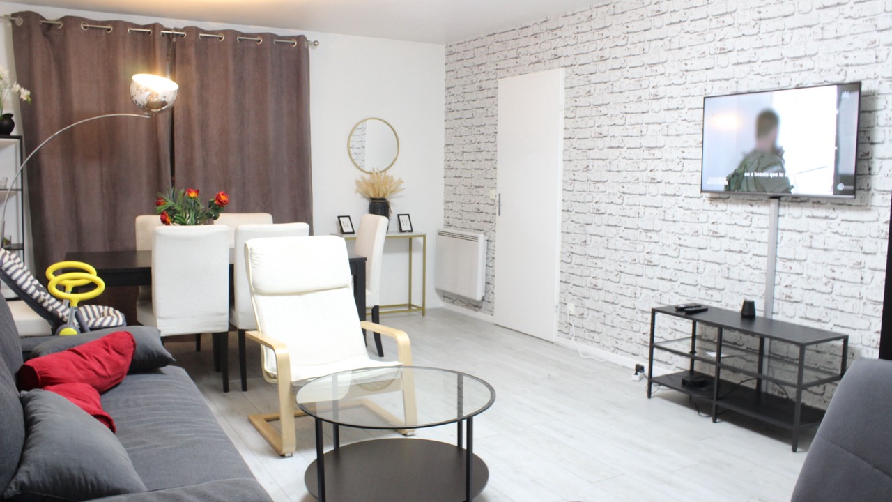 Photo of Livingroom in Courcouronnes