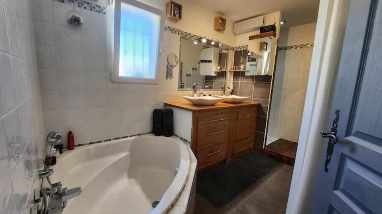 Photo of Bathroom in Bollene