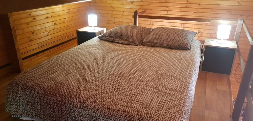 Photo of Bedroom in Saint-Martin-du-Puy