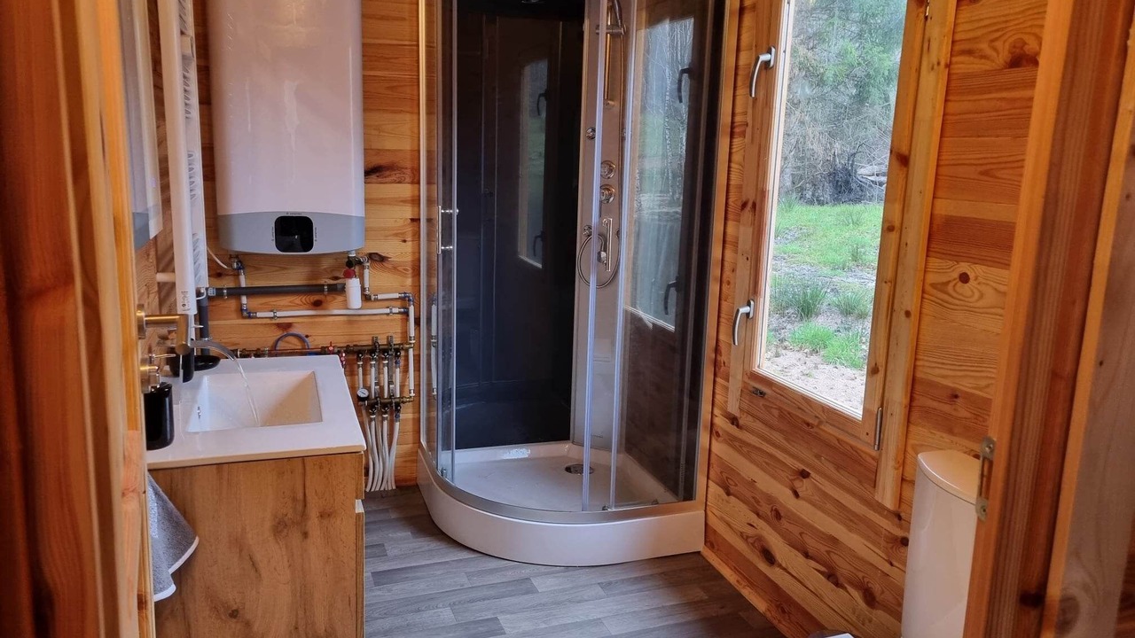 Photo of Bathroom in Saint-Martin-du-Puy