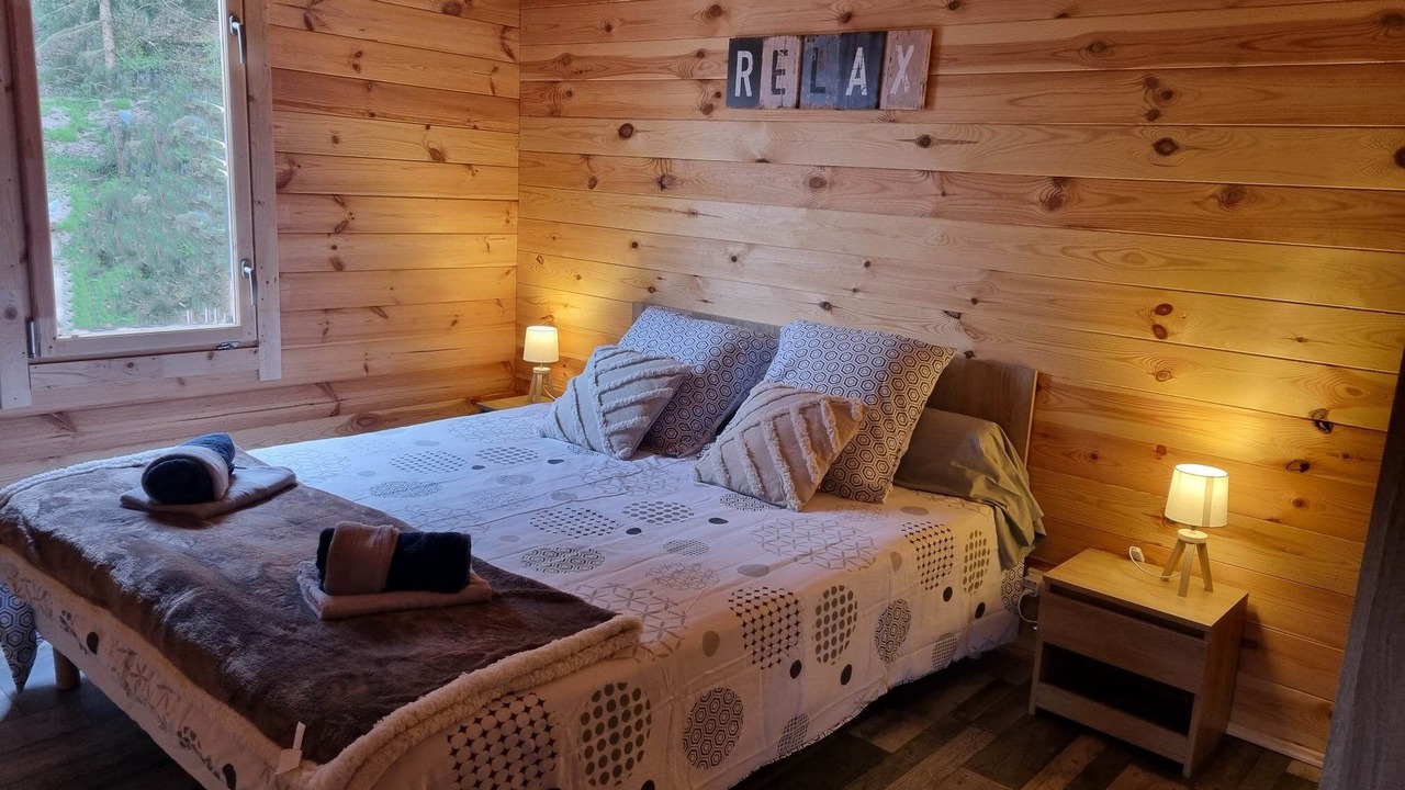 Photo of Bedroom in Saint-Martin-du-Puy