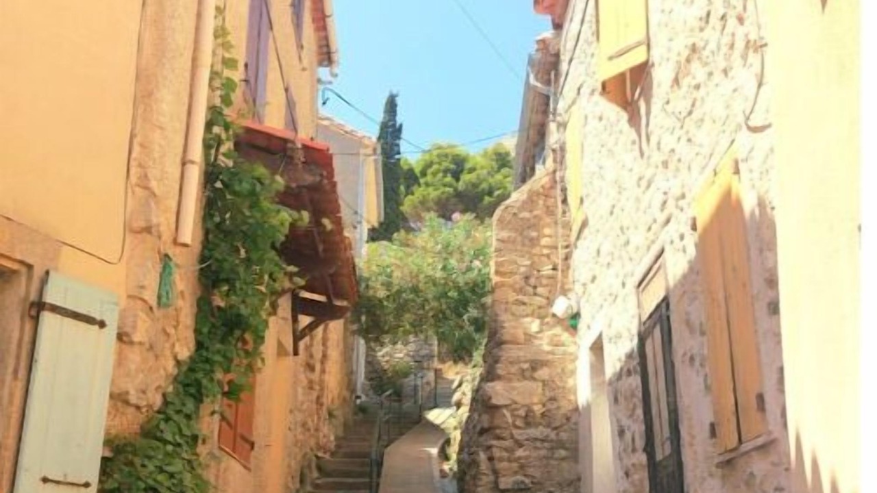 Photo of Outdoor in Port Rive Gauche