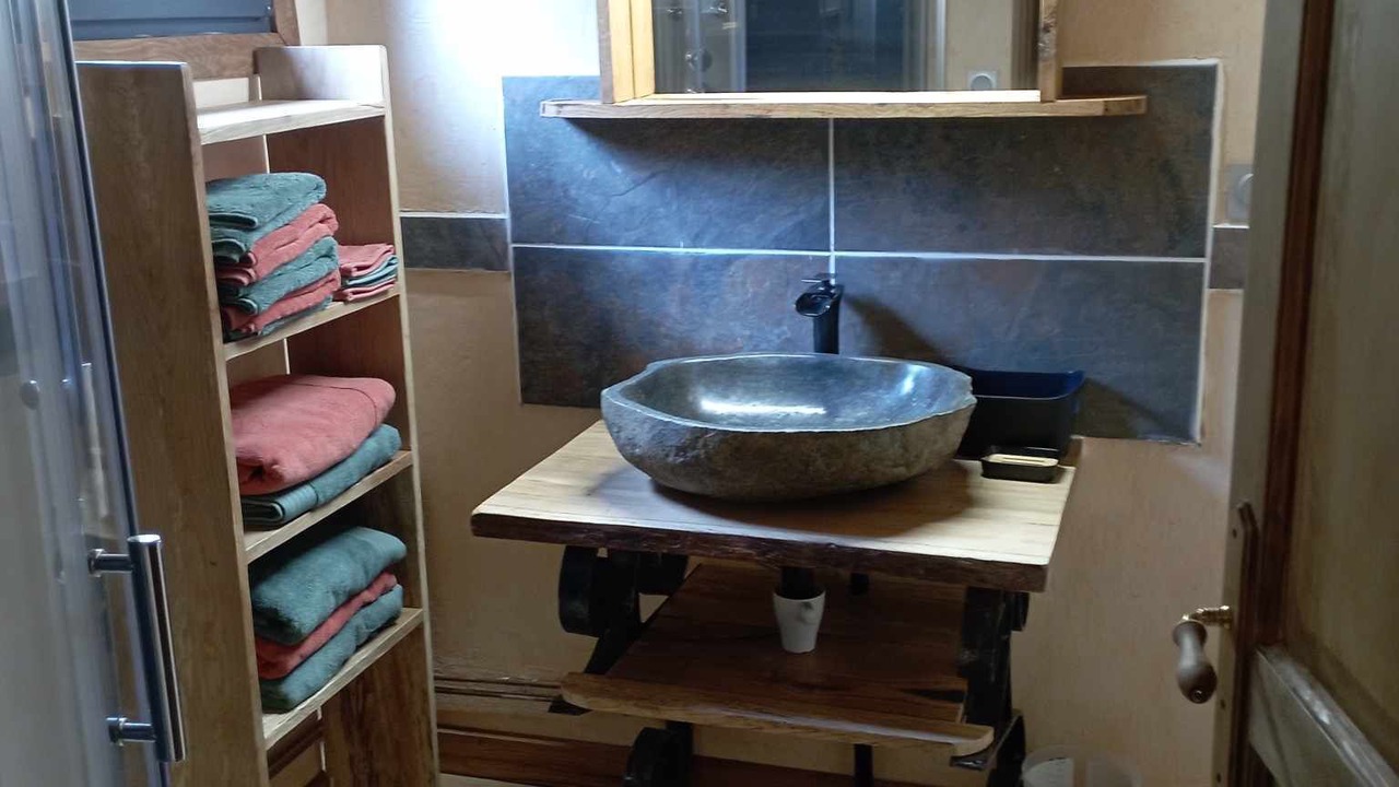 Photo of Bathroom in Alligny-en-Morvan
