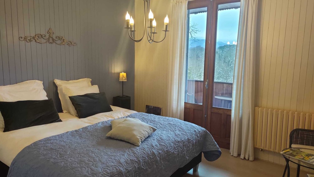 Photo of Bedroom in Marat