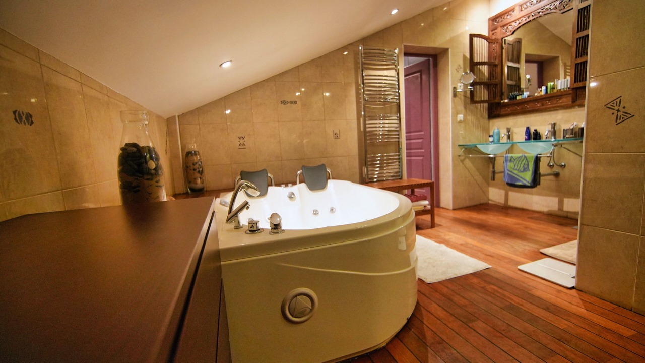 Photo of Bathroom in Bords de Marne