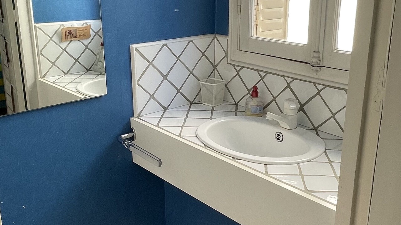 Photo of Bathroom in Le Vieux Saint-Maur
