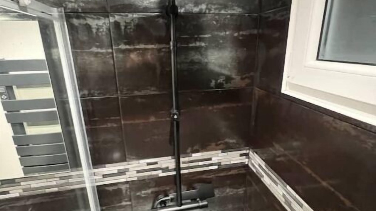 Photo of Bathroom in Antony
