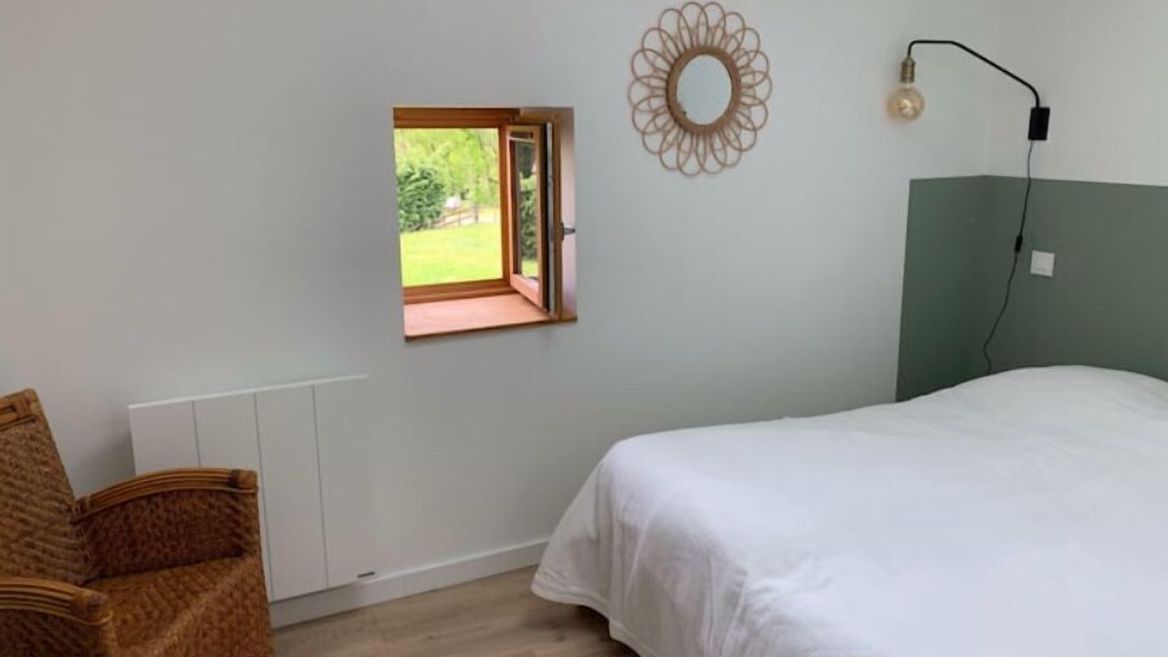 Photo of Bedroom in Saint-Laurent-en-Brionnais