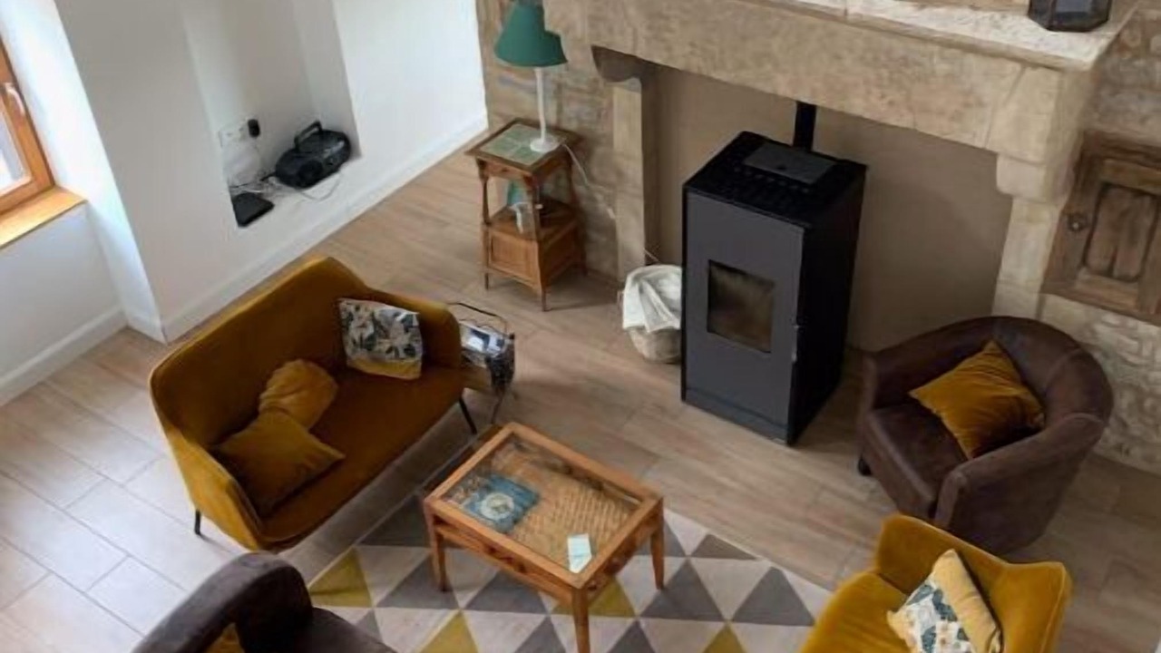 Photo of Livingroom in Saint-Laurent-en-Brionnais