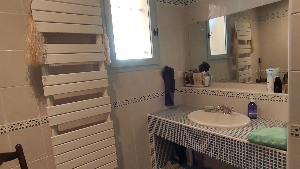 Photo of Bathroom in Colonzelle