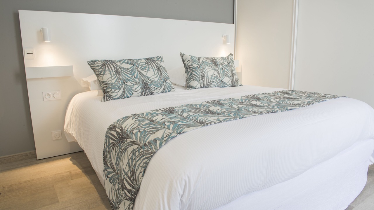 Photo of Bedroom in Saint-Etienne-de-Fontbellon