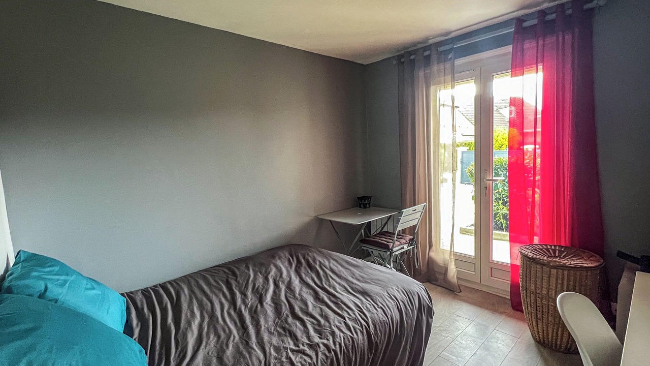 Photo of Bedroom in Cernay-la-Ville