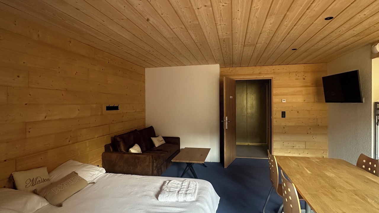 Photo of Bedroom in Les Hopitaux-Neufs