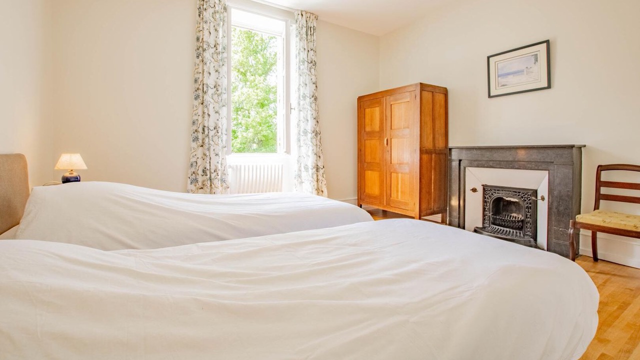 Photo of Bedroom in Aze