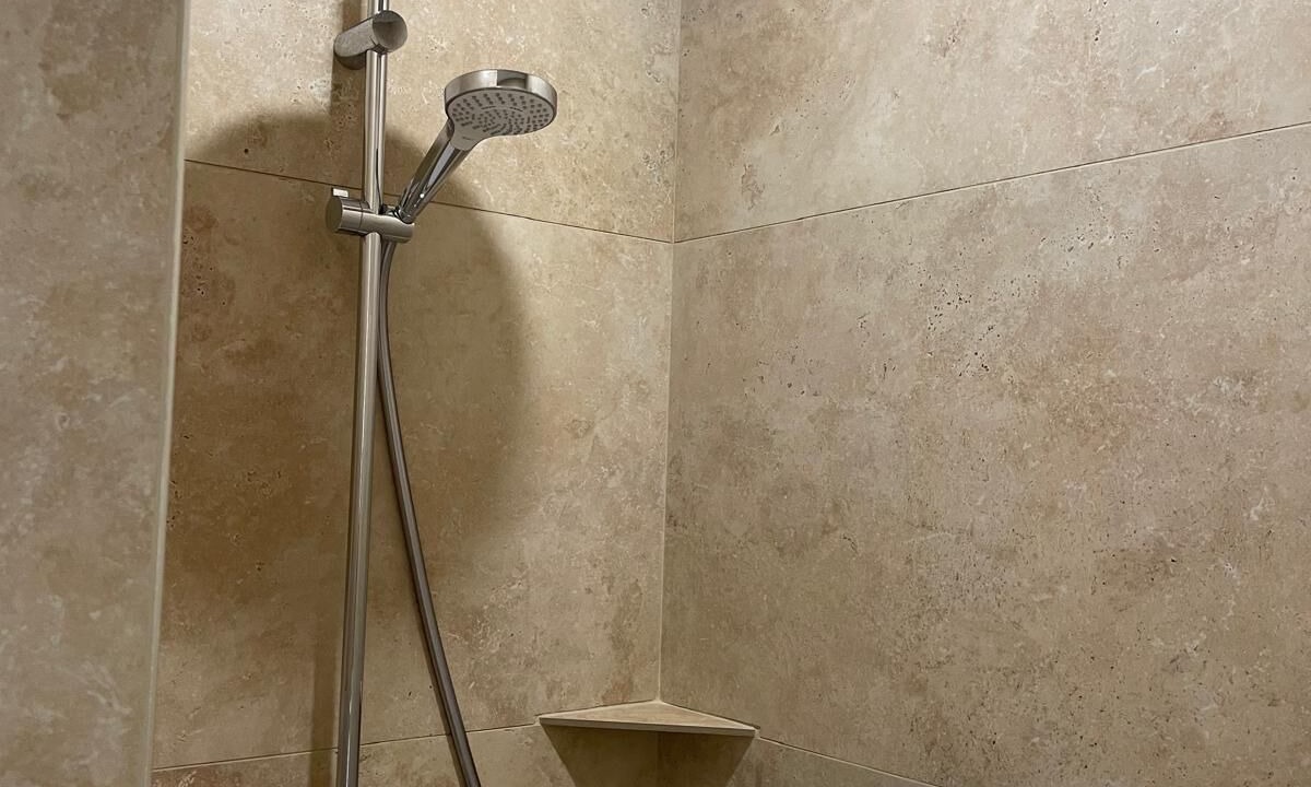 Photo of Bathroom in Chiroubles