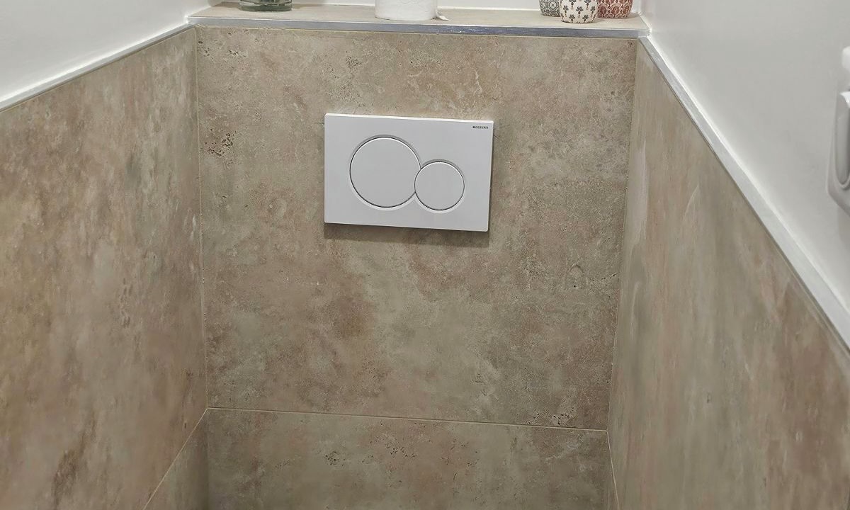 Photo of Bathroom in Chiroubles