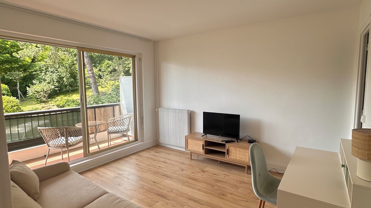 Photo of Livingroom in Fontenay-aux-Roses