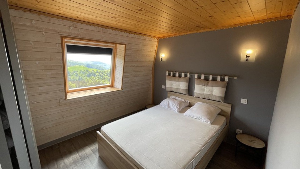 Photo of Bedroom in Saint-Jacques-des-Blats