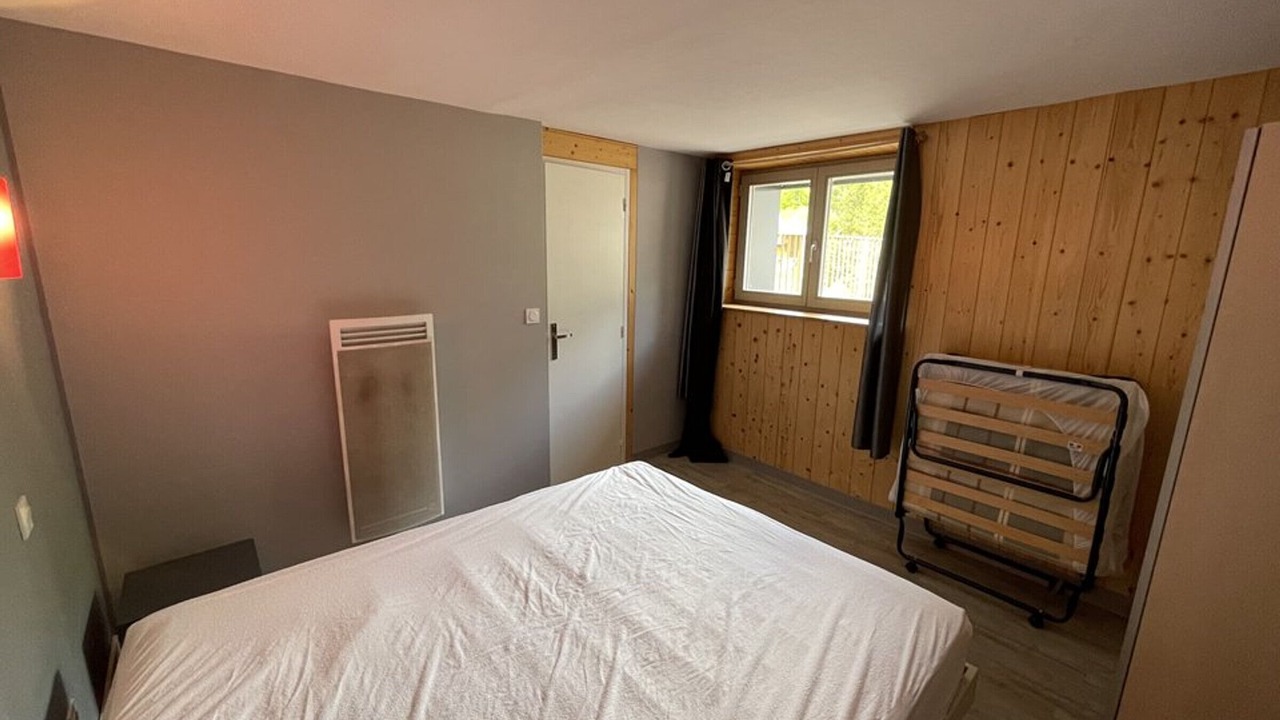 Photo of Bedroom in Saint-Jacques-des-Blats