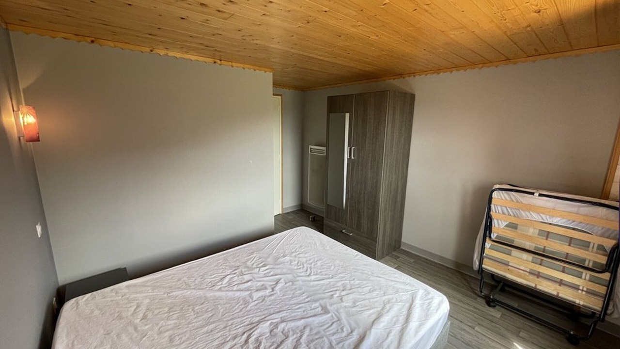 Photo of Bedroom in Saint-Jacques-des-Blats
