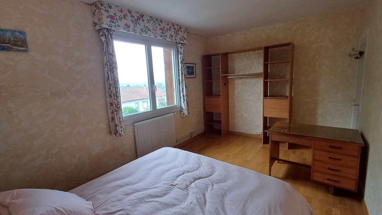 Photo of Bedroom in Orbeil