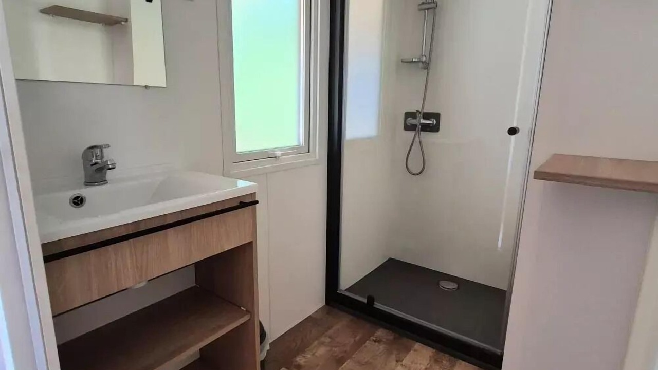 Photo of Bathroom in Le Change