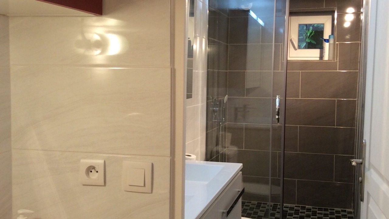 Photo of Bathroom in La Ville-du-Bois