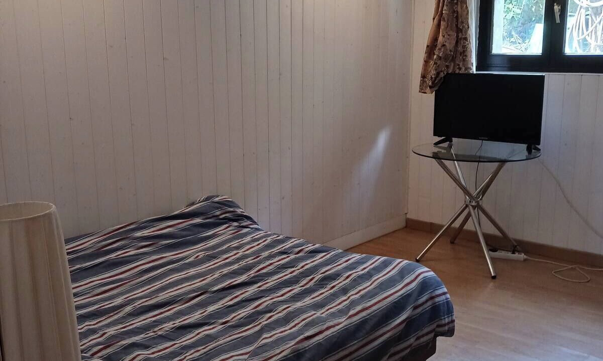 Photo of Bedroom in La Ville-du-Bois