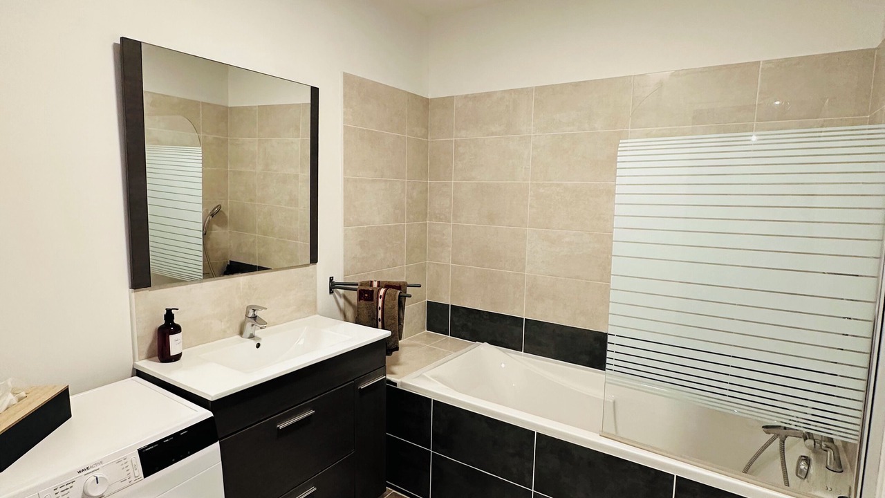 Photo of Bathroom in Le Teil