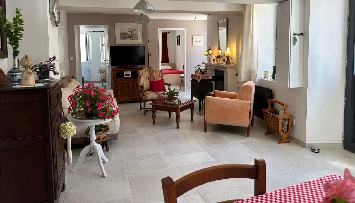 Photo of Livingroom in Augy