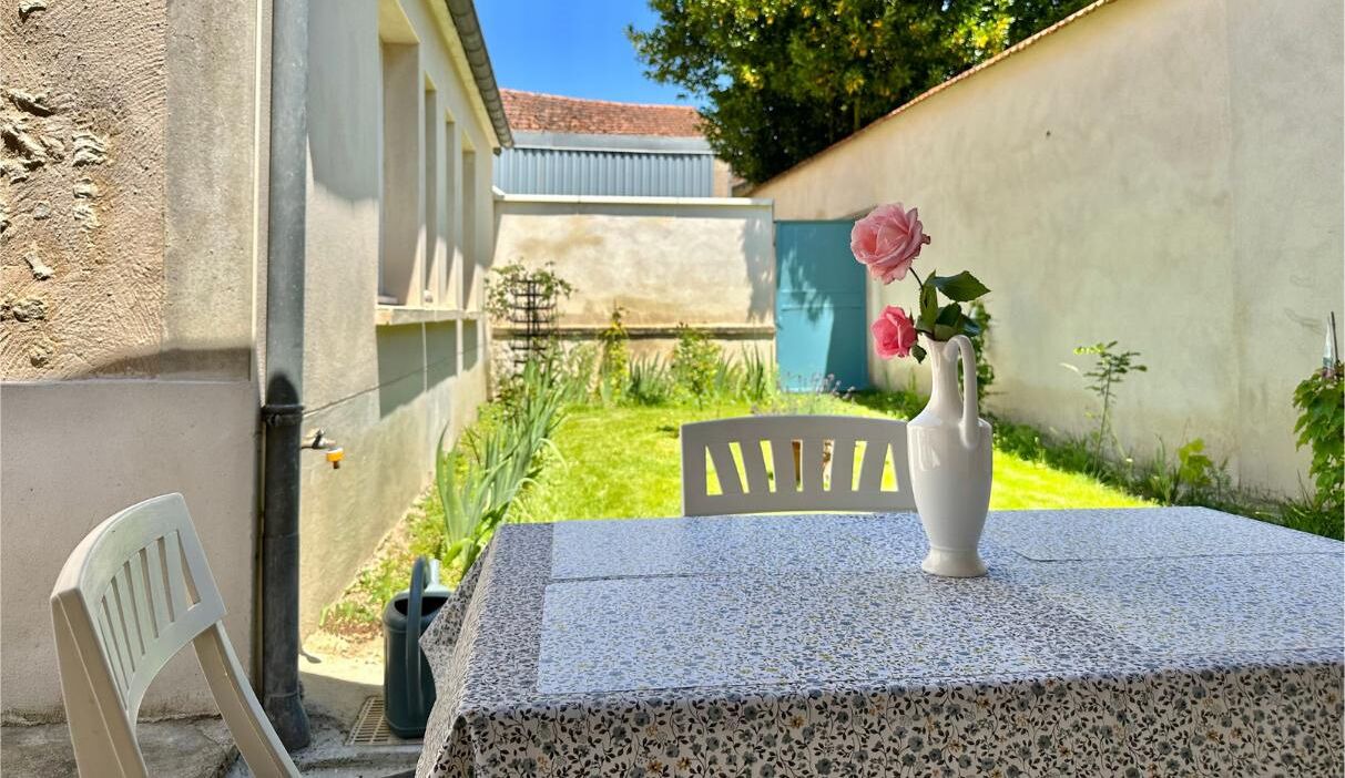 Photo of Outdoor in Augy