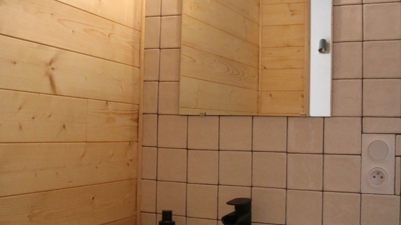 Photo of Bathroom in Lucy-sur-Cure