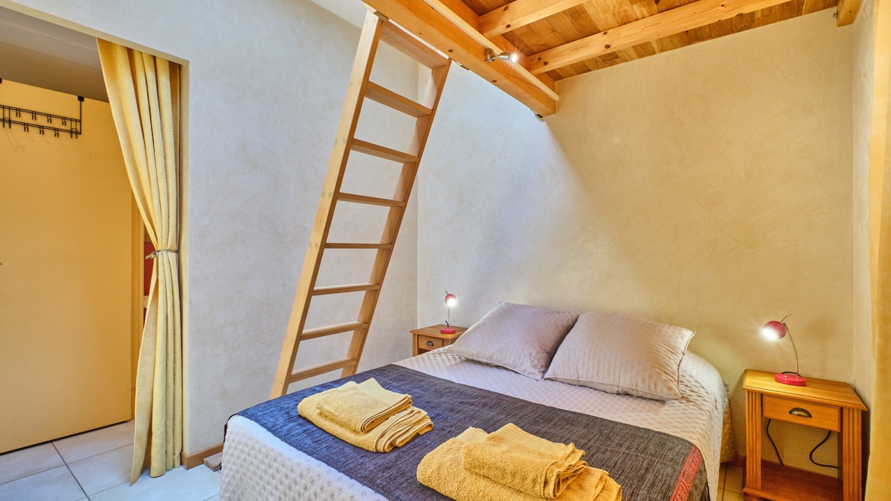 Photo of Bedroom in Saint-Antoine-l'Abbaye