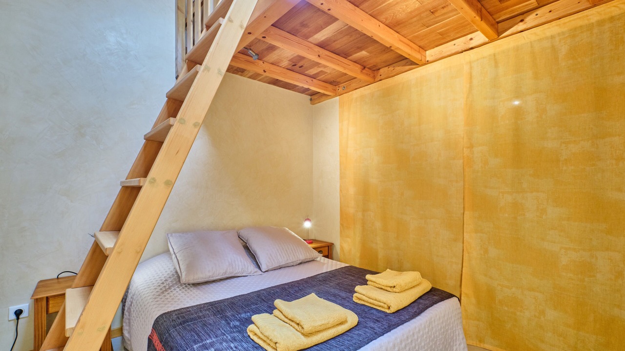 Photo of Bedroom in Saint-Antoine-l'Abbaye