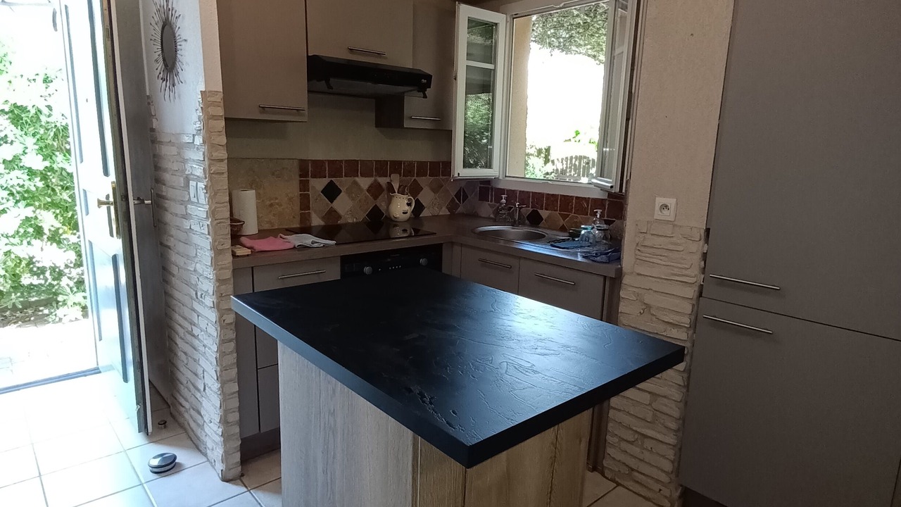 Photo of Kitchen in Loriol-du-Comtat