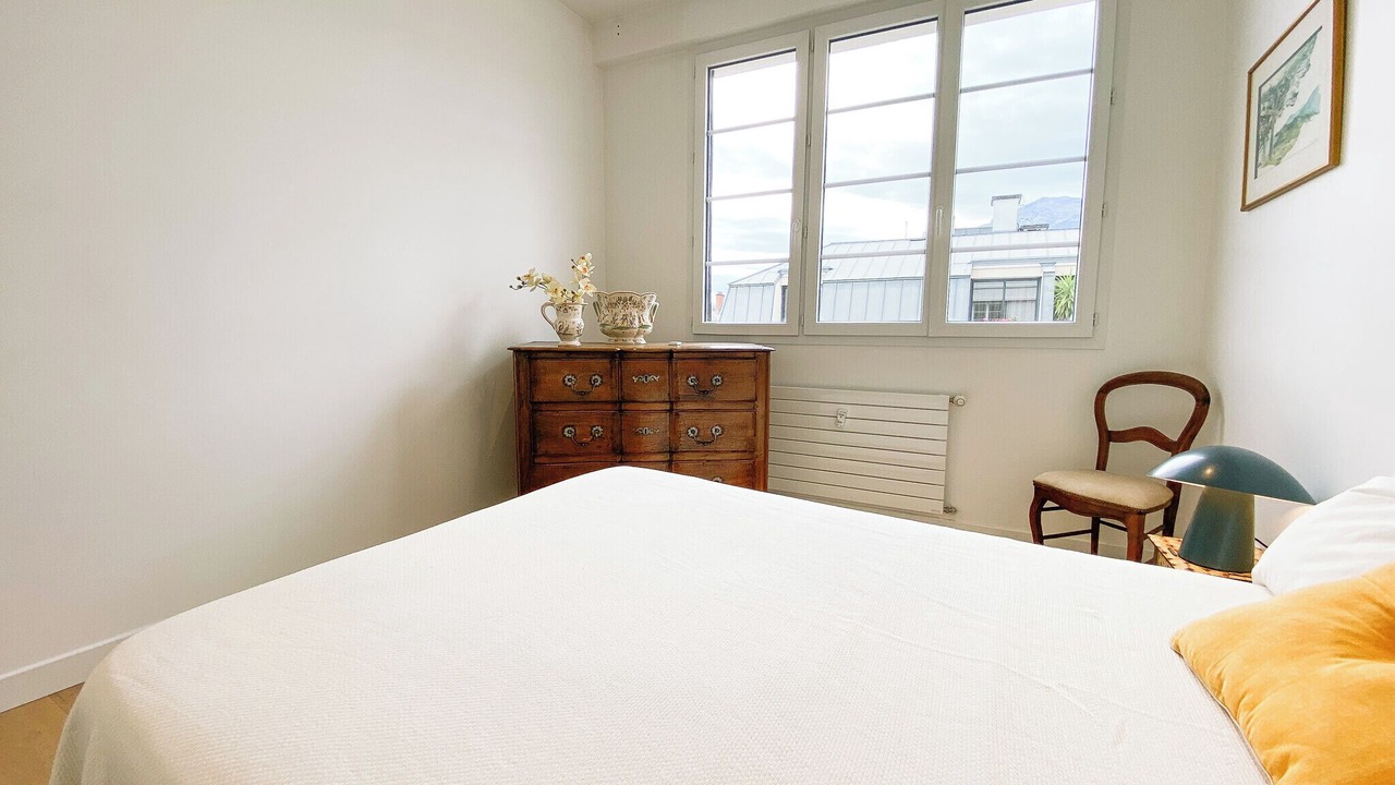 Photo of Bedroom in Grenoble City Centre