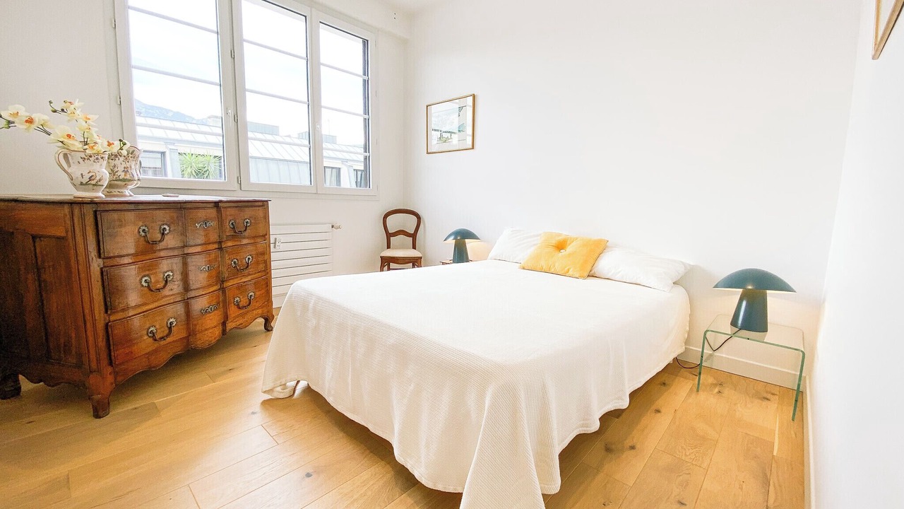 Photo of Bedroom in Grenoble City Centre
